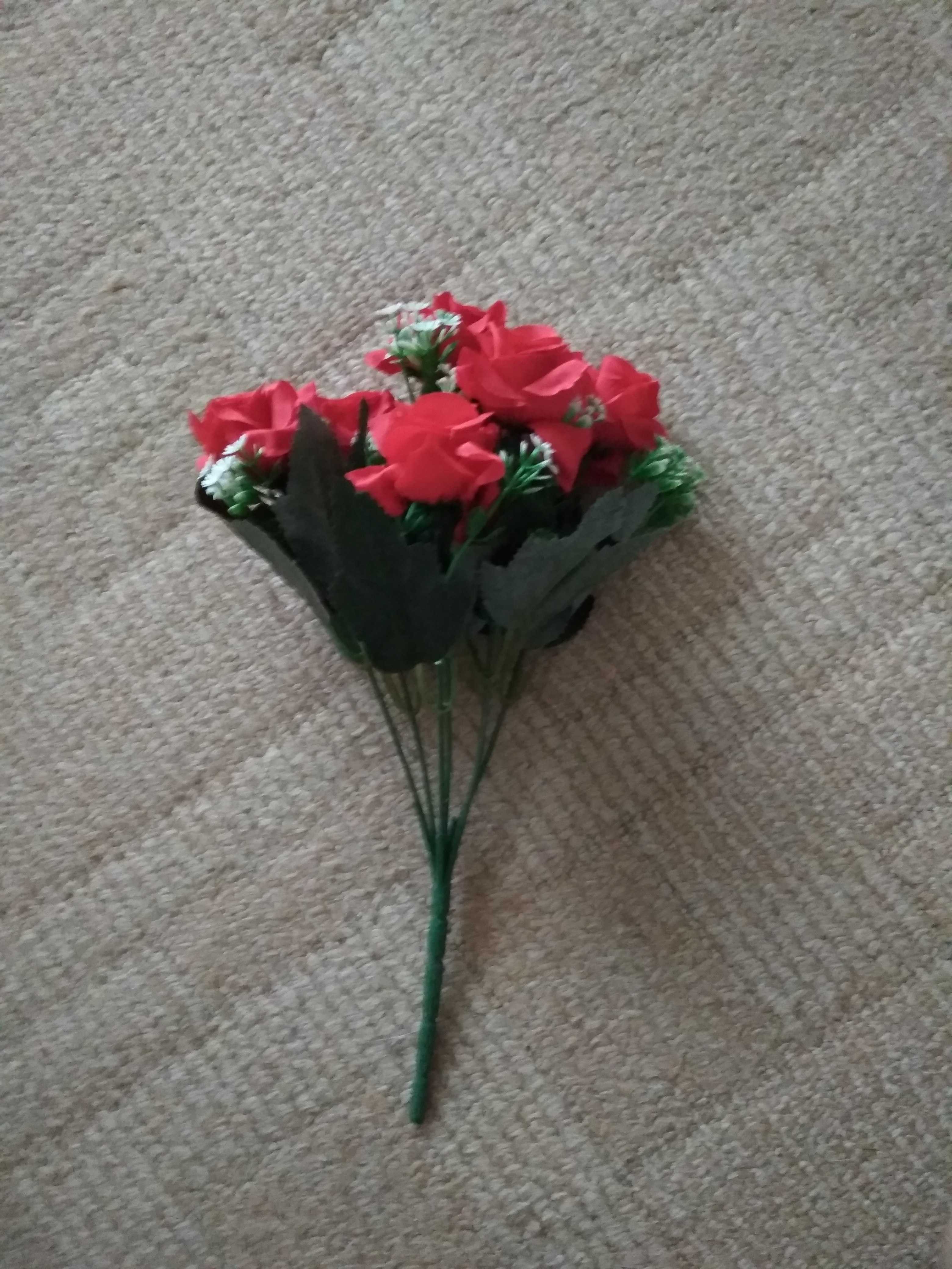 Фотография покупателя товара Букет "Розы в белых цветочках" 4х26 см, микс - Фото 1