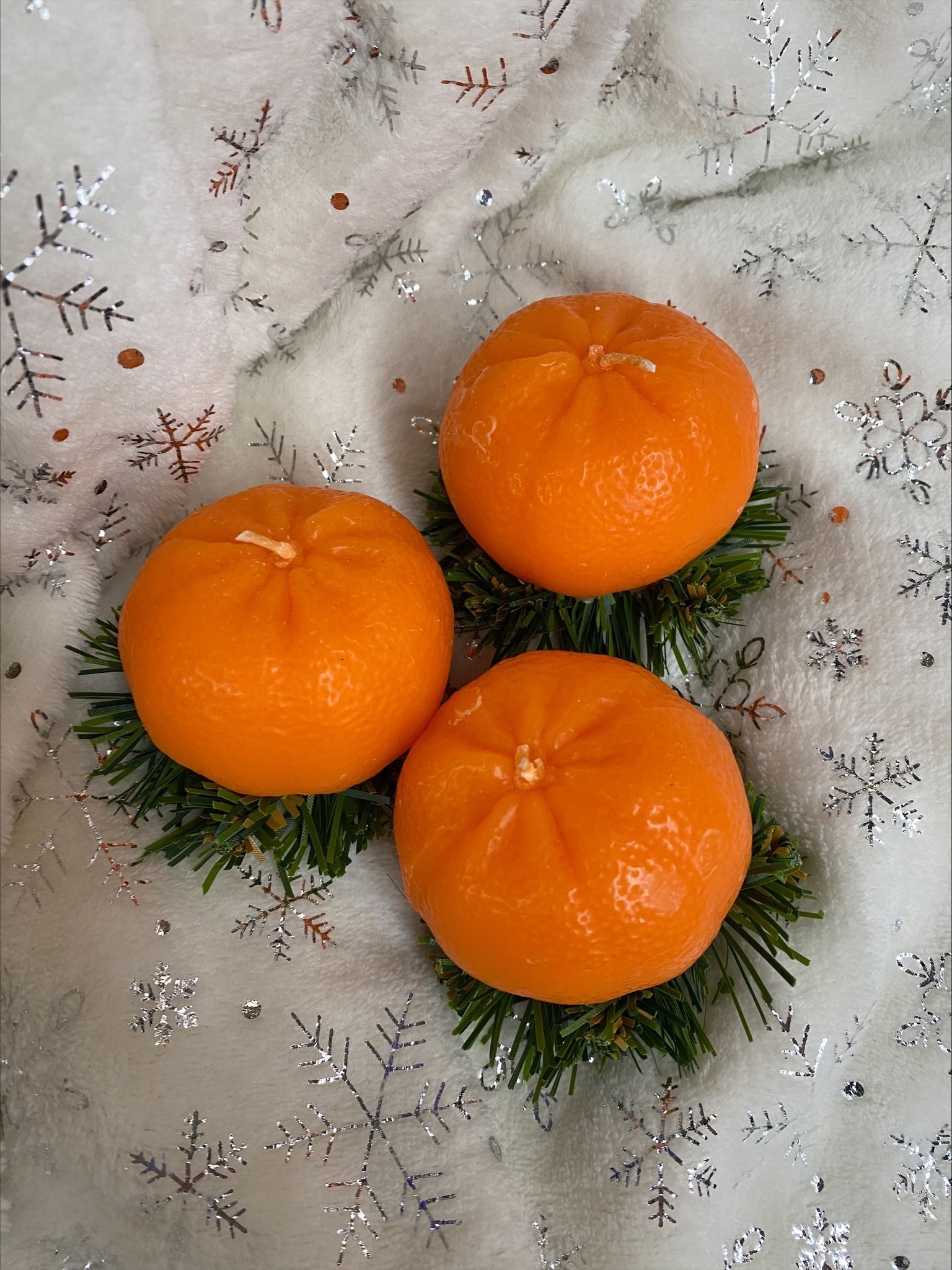 Фотография покупателя товара Свеча декоративная "Новогодний апельсин половинка",10х10х6,2 см - Фото 4