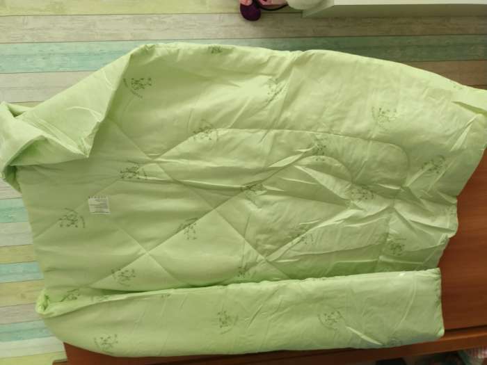 Фотография покупателя товара Одеяло Бамбук 140х205 см, полиэфирное волокно 200 гр/м, пэ 100%