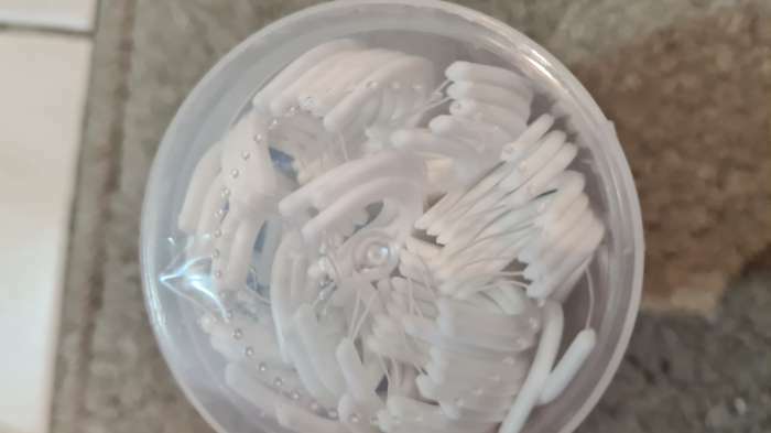 Фотография покупателя товара Зубная нить в пластиковом держателе, невощеная, 50 шт. - Фото 2