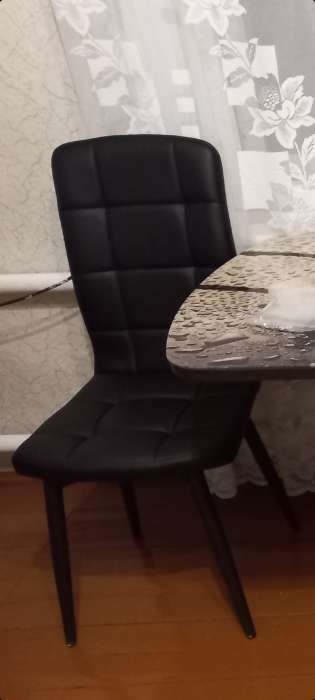 Фотография покупателя товара Стул для кухни «Клик Мебель. Квадро», искусственная кожа, цвет чёрный/AERO венге - Фото 3