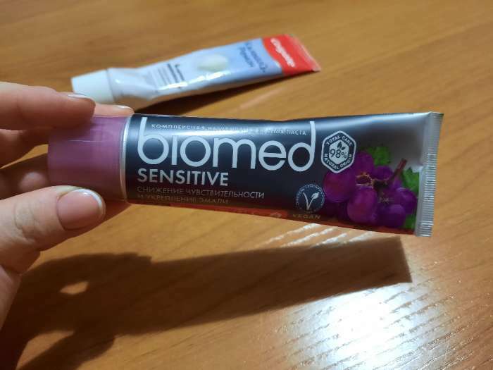 Фотография покупателя товара Зубная паста Biomed Sensitive, 100 мл - Фото 2