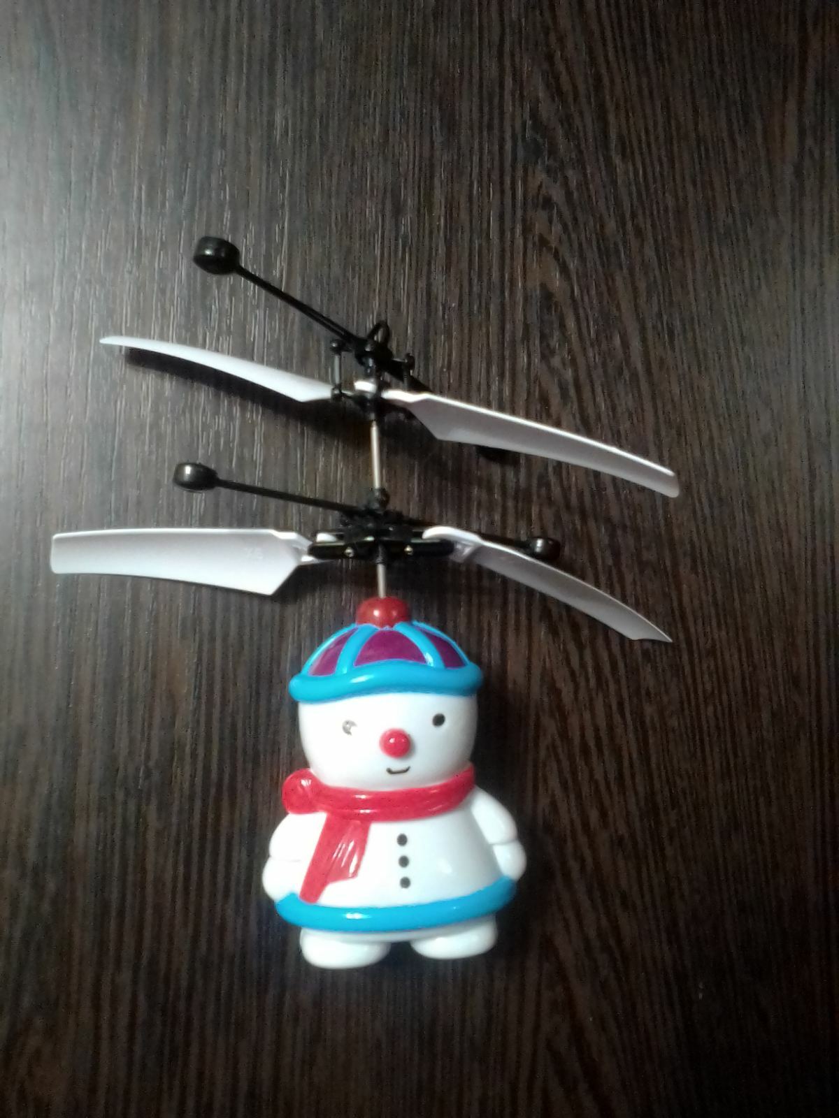 Фотография покупателя товара Летающая игрушка «Снеговик», работает от аккумулятора - Фото 2