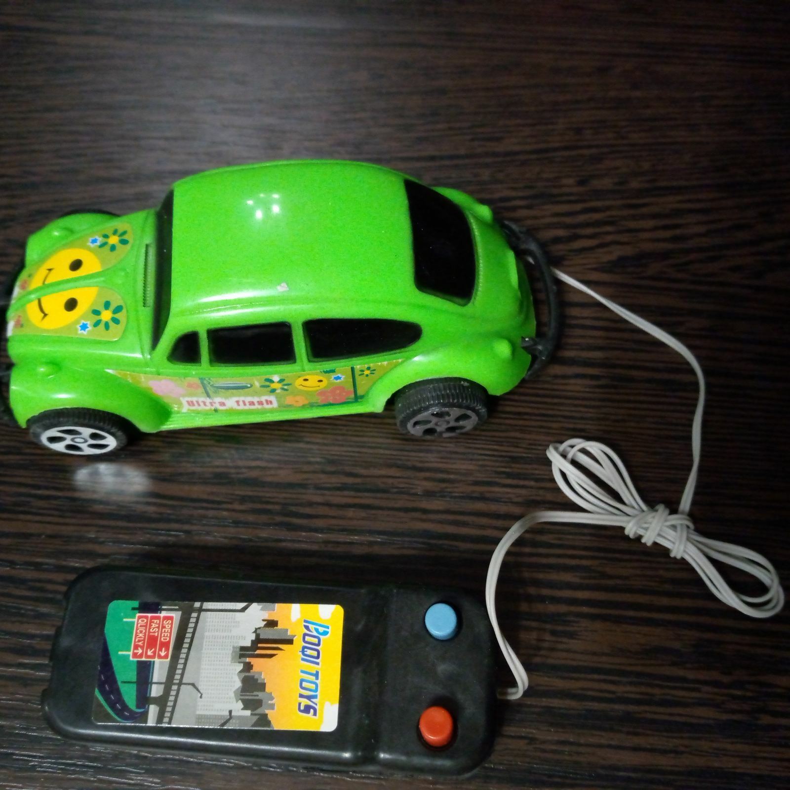 Фотография покупателя товара Машина «Классика», на дистанционном управлении, цвета МИКС, в пакете - Фото 2