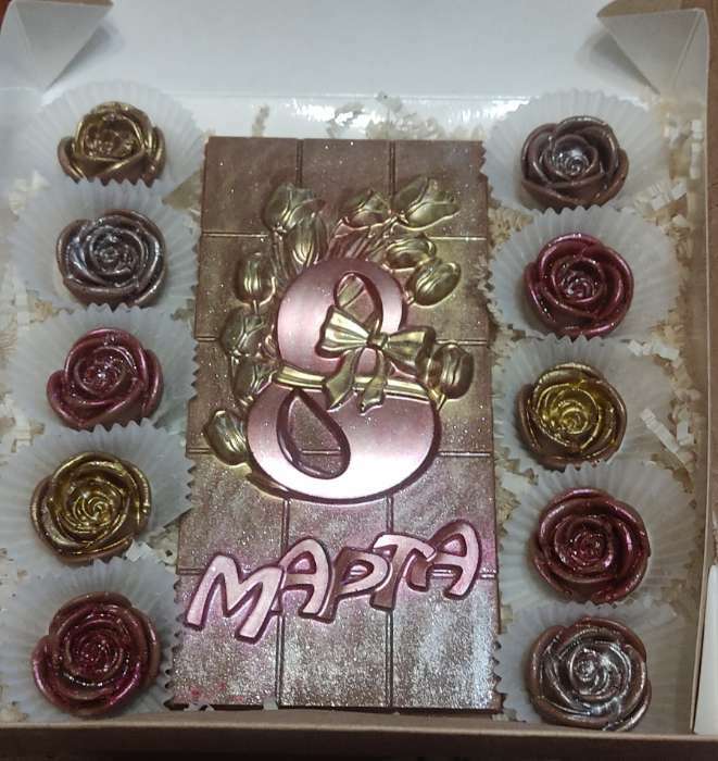 Фотография покупателя товара Форма для шоколада и конфет пластиковая «Плитка 8 Марта», 21,5×14,5×0,5 см, цвет прозрачный