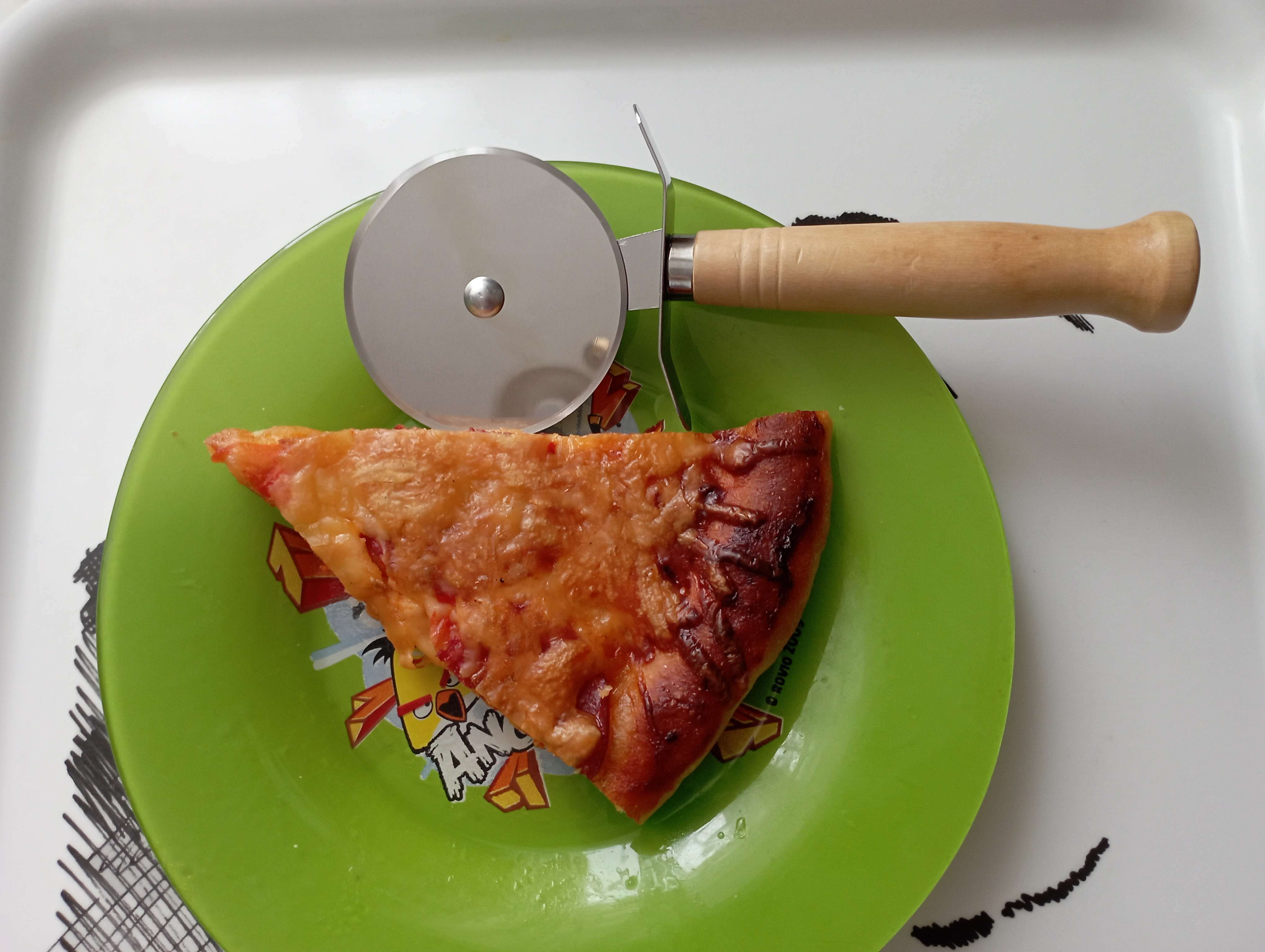 Фотография покупателя товара Нож для пиццы и теста Доляна «Классик», 18 см, цвет бежевый - Фото 2