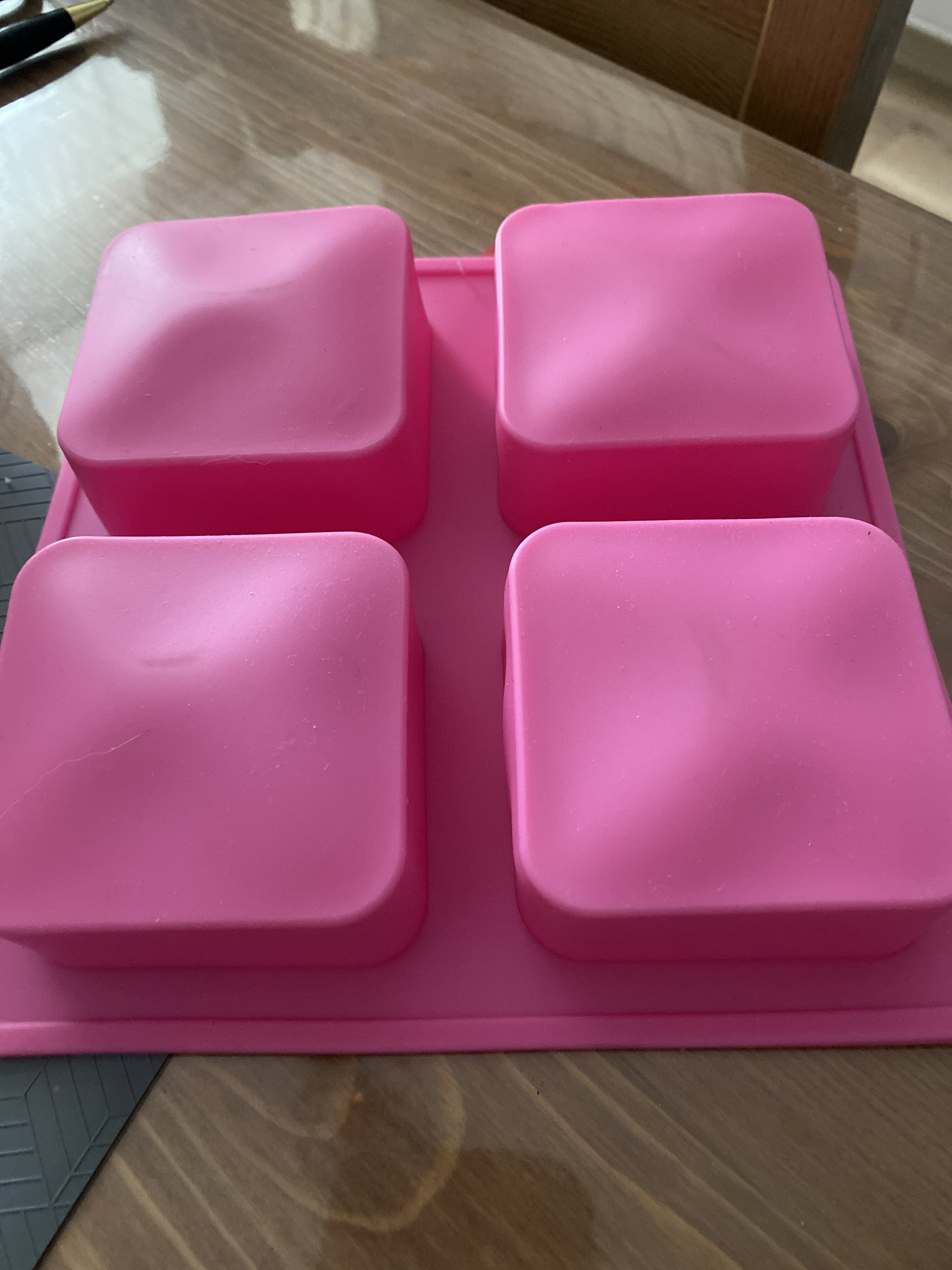 Фотография покупателя товара Форма силиконовая для выпечки Доляна «Квадрат», 18×18 см, 4 ячейки (6,7×6,7 см), цвет розовый - Фото 1