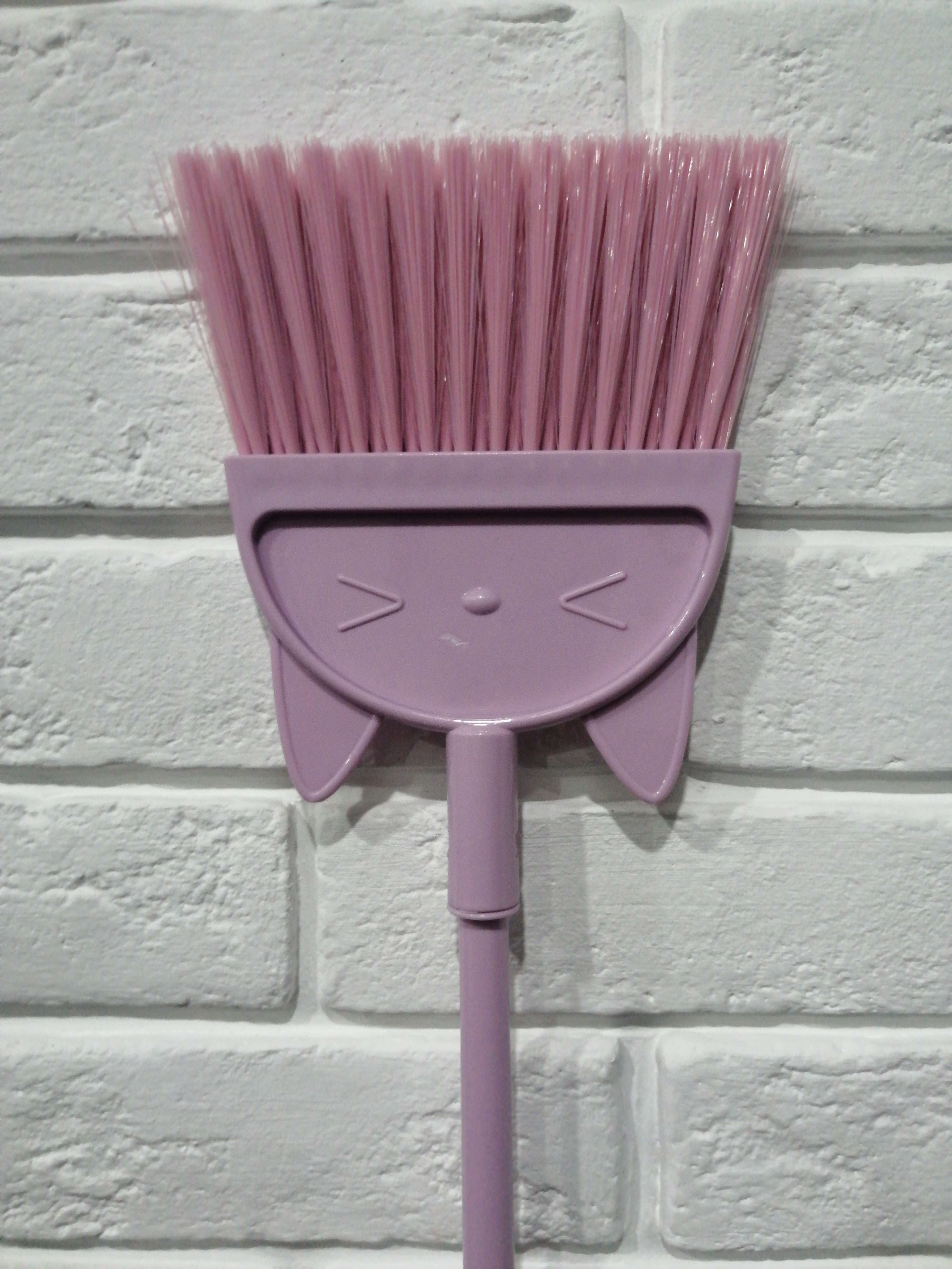 Фотография покупателя товара Щётка для пола с совком Доляна «Китти»: щётка 14×50 см, совок 16×13×38 см, цвет розовый - Фото 1
