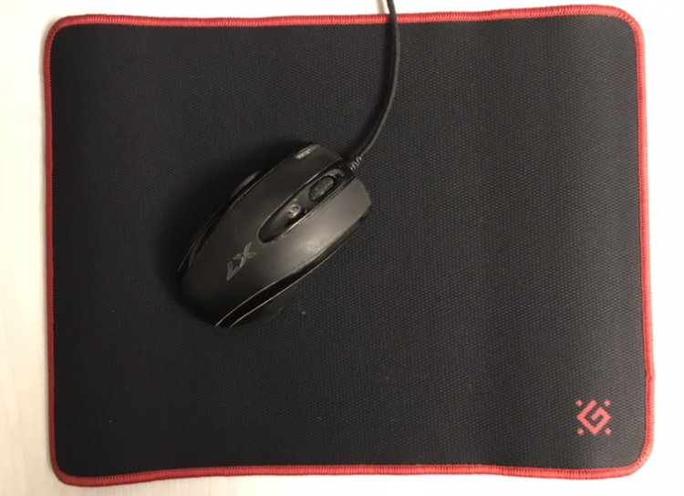 Фотография покупателя товара Коврик для мыши Defender Black M, игровой, 360x270x3 мм, чёрно-красный - Фото 2