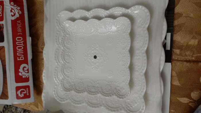 Фотография покупателя товара Этажёрка Фруктовница Доляна «Сьюзен», 3 яруса, 14.5/20/24.5 см, фарфор, белая - Фото 5