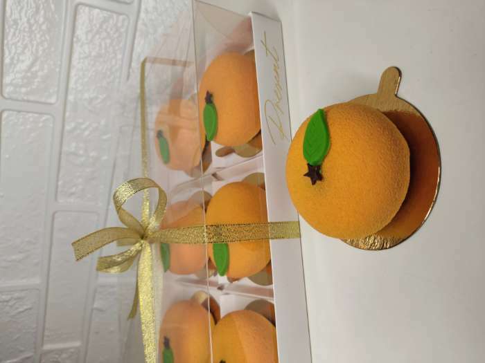 Фотография покупателя товара Коробка кондитерская для муссовых пирожных «Present», 27 х 17.8 х 6.5 см - Фото 4