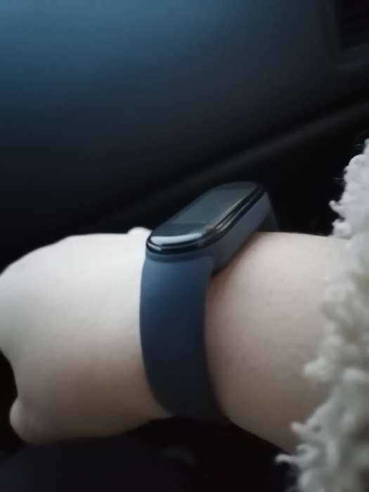 Фотография покупателя товара Ремешок для фитнес-браслета Mi Band 5/6 LuazON, силиконовый, белый - Фото 3