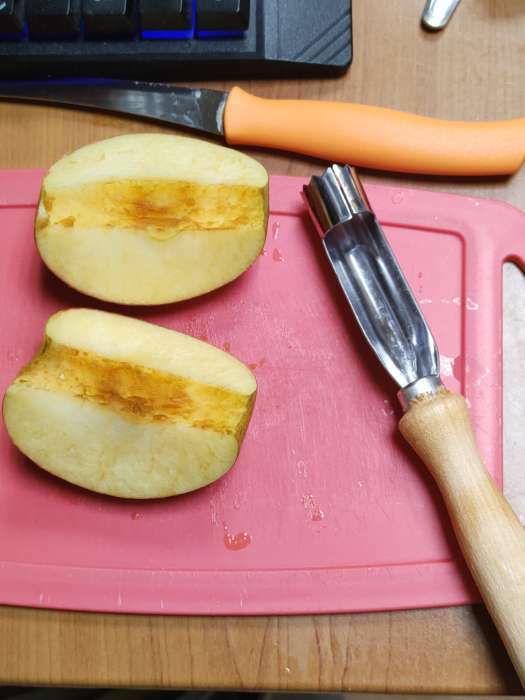 Фотография покупателя товара Нож для сердцевины яблока с деревянной ручкой