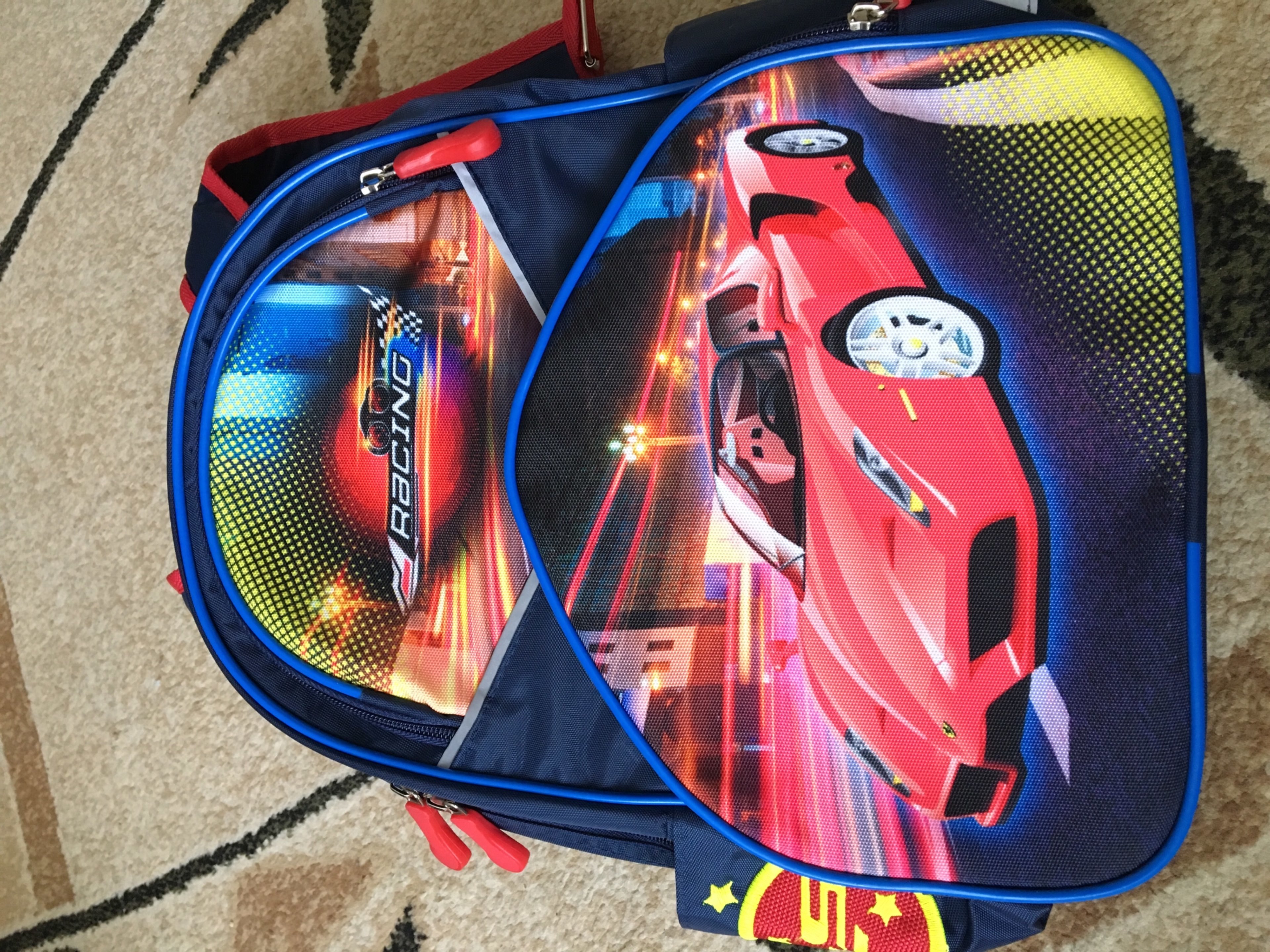 Фотография покупателя товара Рюкзак школьный Luris «Антошка», 37 x 26 x 13 см, эргономичная спинка, «Авто красное»