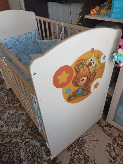 Фотография покупателя товара Детская кроватка «Мишутка» на колёсах или качалке, цвет бежевый - Фото 1