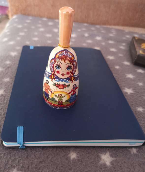 Фотография покупателя товара Колокольчик с ручкой "Матрешка" средняя, керамика, микс - Фото 1