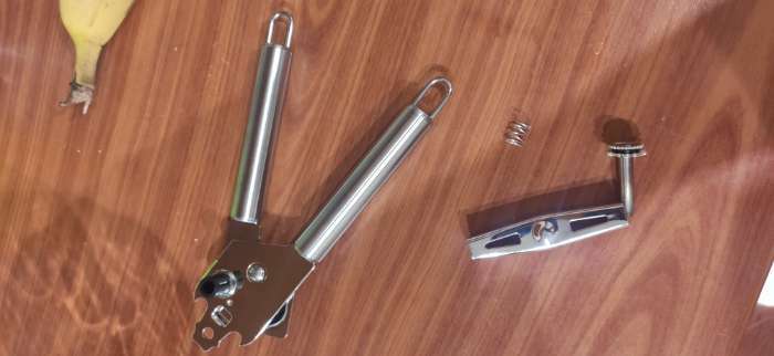 Фотография покупателя товара Консервный нож Доляна «Металлик», 20,5 см, цвет серебряный - Фото 1