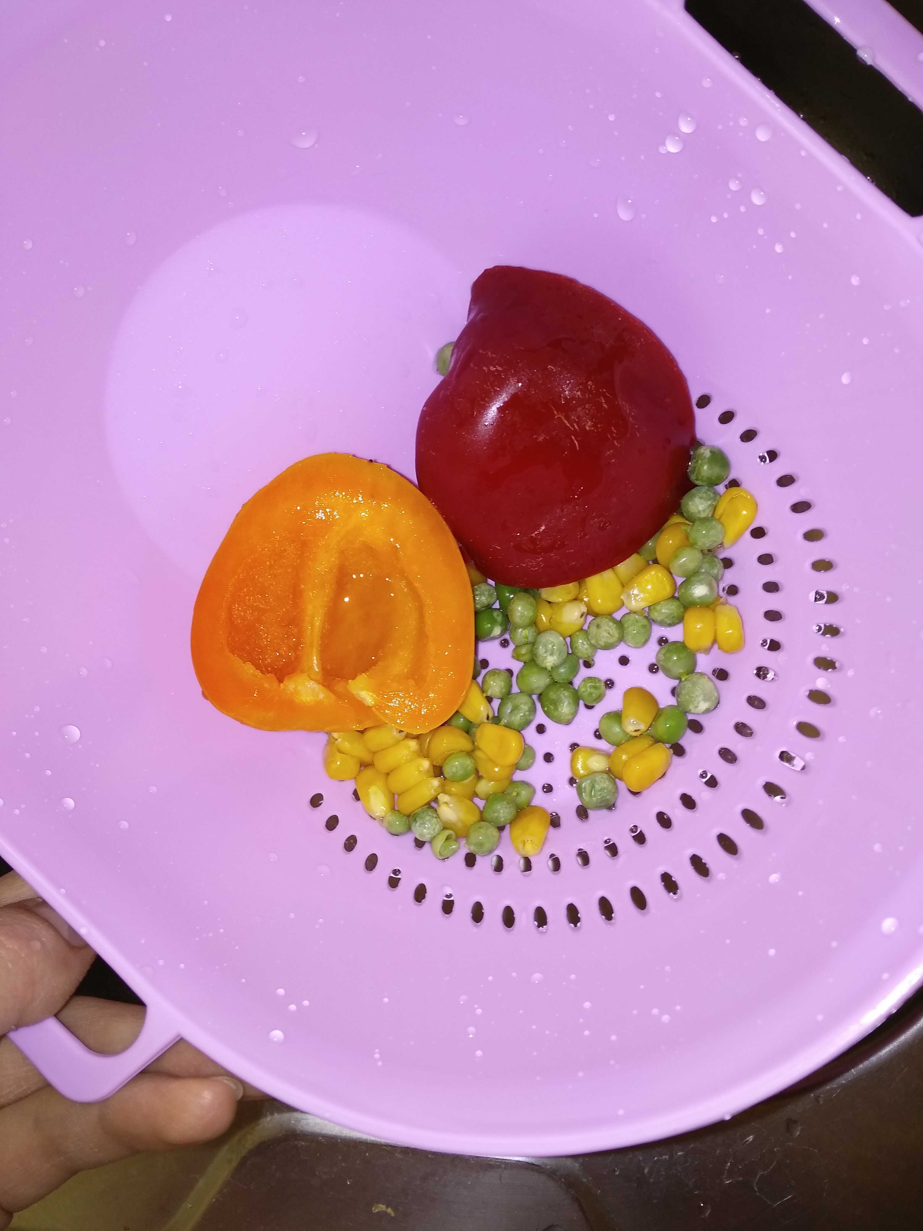 Фотография покупателя товара Дуршлаг кухонный Доляна «Сердце», d=20 см, с ручками, цвет МИКС