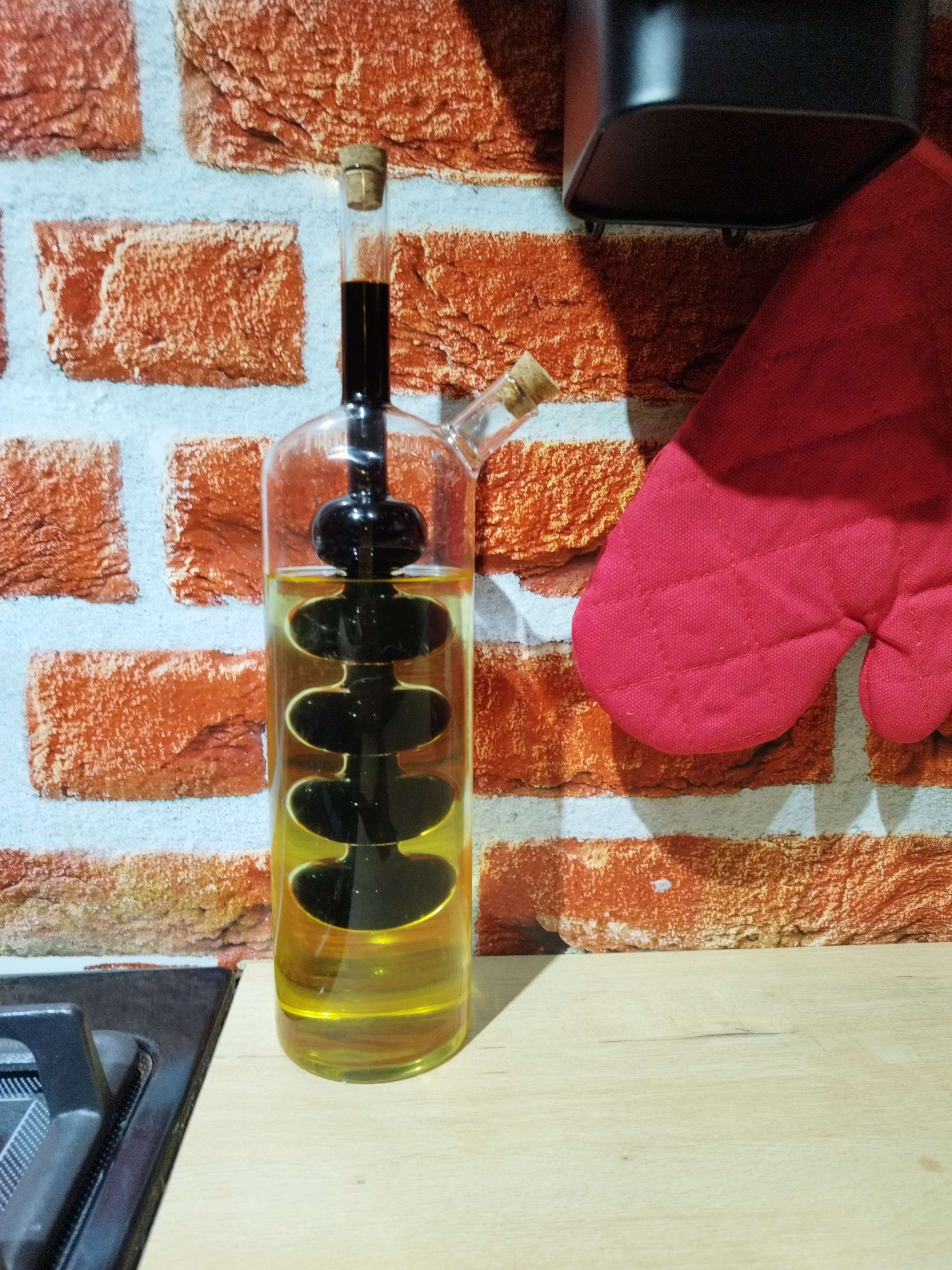Фотография покупателя товара Бутыль стеклянная для соусов и масла 2 в 1 «Фьюжн. Пузыри», 850/200 мл, 11,5×8×34 см - Фото 1