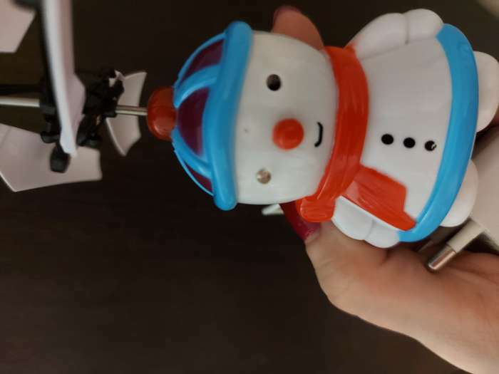 Фотография покупателя товара Летающая игрушка «Снеговик», работает от аккумулятора - Фото 3