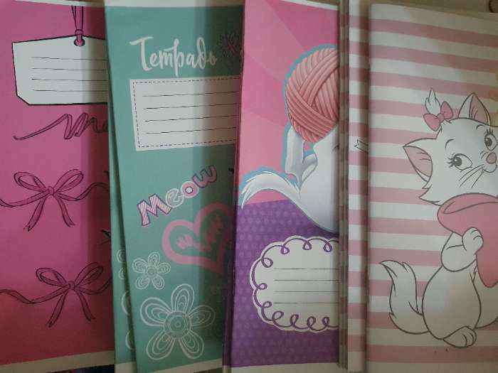 Фотография покупателя товара Тетрадь в клетку 12 листов, 5 видов МИКС, обложка мелованный картон, Коты Аристократы