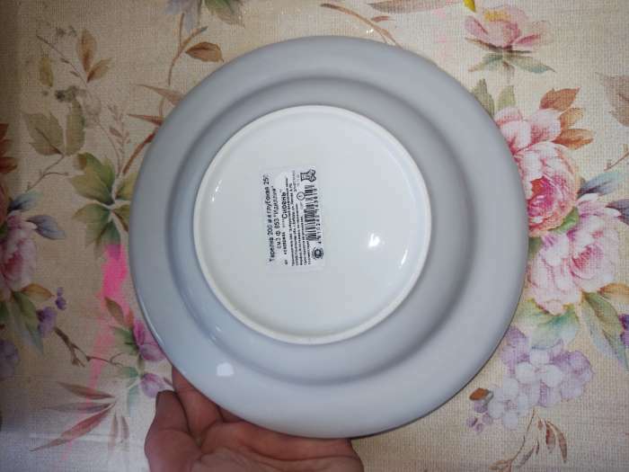 Фотография покупателя товара Тарелка фарфоровая глубокая «Сирень», 230 мл, d=20 см, белая