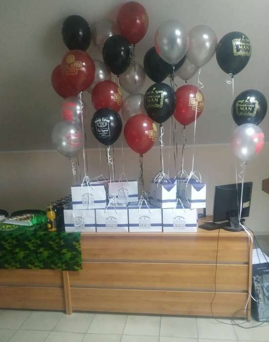 Фотография покупателя товара Пакет—коробка «Лучшему во всем», 23×18×11 см - Фото 2