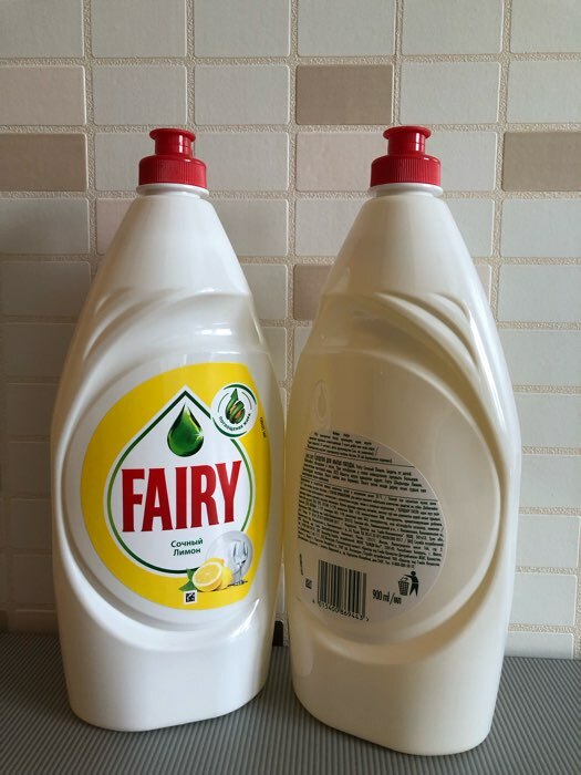 Фотография покупателя товара Средство для мытья посуды Fairy "Сочный лимон", 900 мл - Фото 1