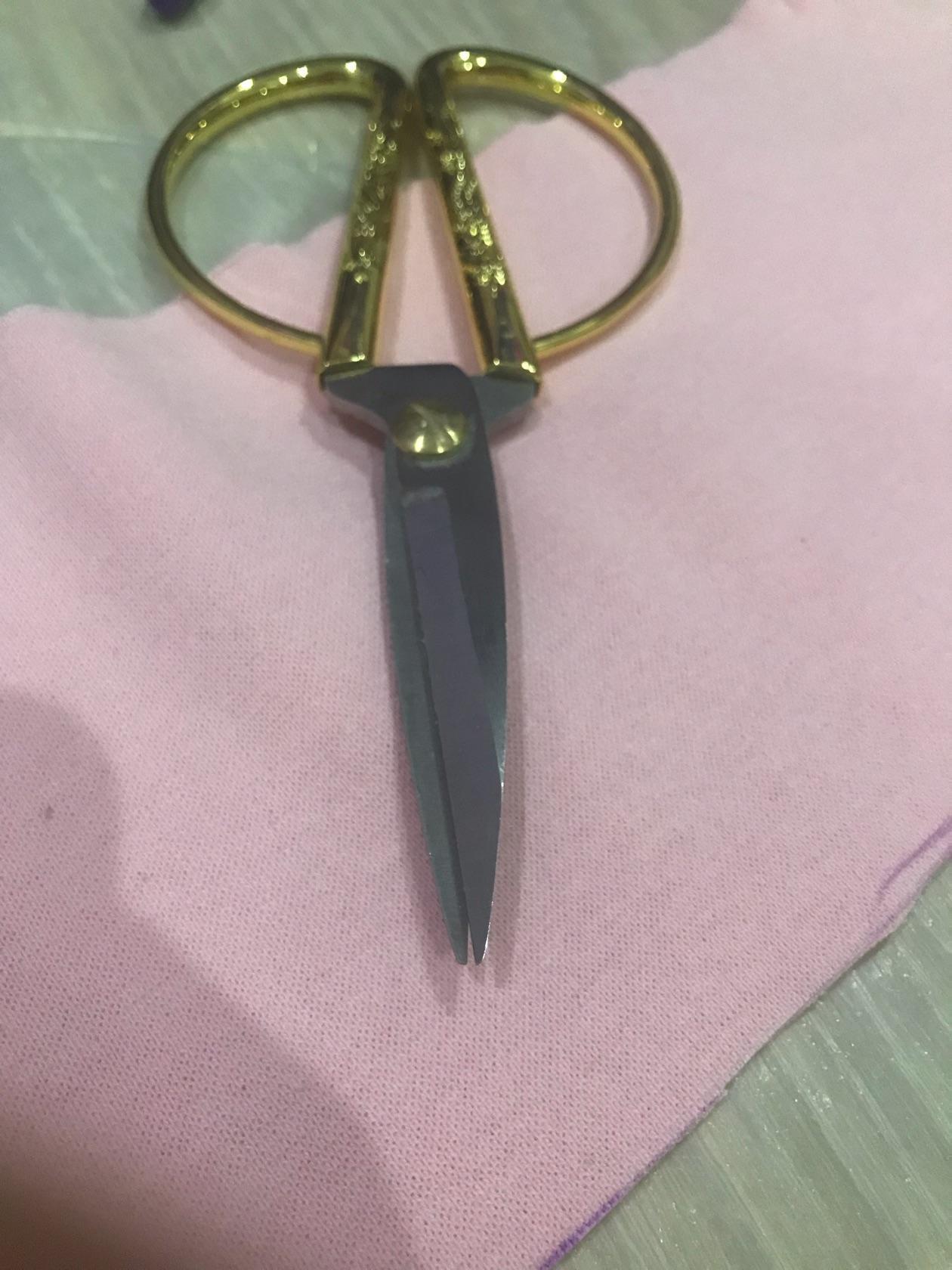 Фотография покупателя товара Ножницы для рукоделия, скошенное лезвие, 6", 15 см, цвет золотой - Фото 19