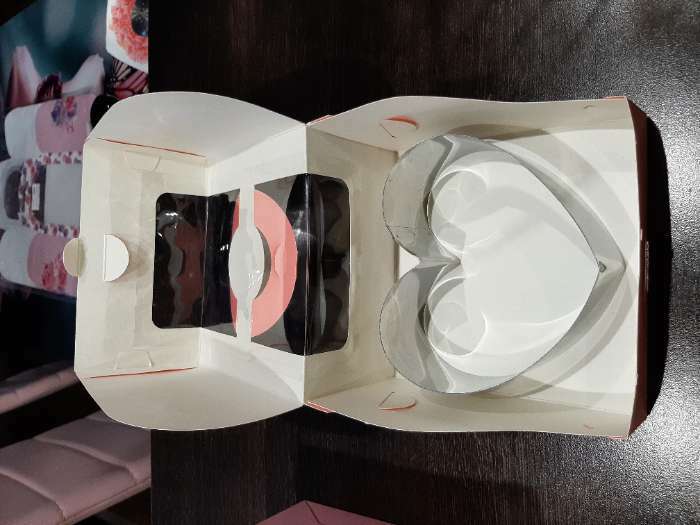 Фотография покупателя товара Коробка под бенто-торт с окном, белая, 14 х 14 х 8 см - Фото 5
