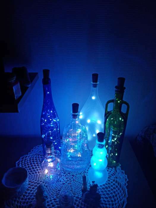 Фотография покупателя товара Гирлянда «Нить» 1 м роса с пробкой, IP20, серебристая нить, 10 LED, свечение фиолетовое, LR44х3 - Фото 17