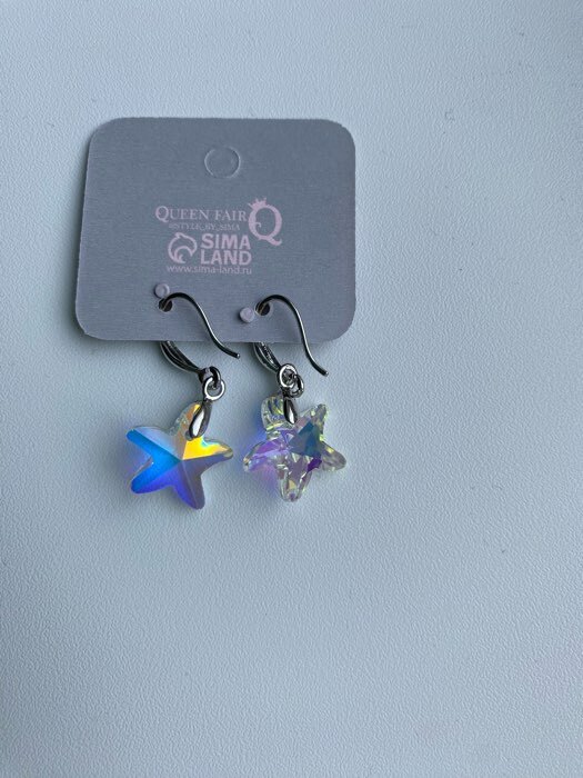 Фотография покупателя товара Серьги с кристаллами "Иллюзия" звёздочки, цвет радужный в серебре - Фото 1