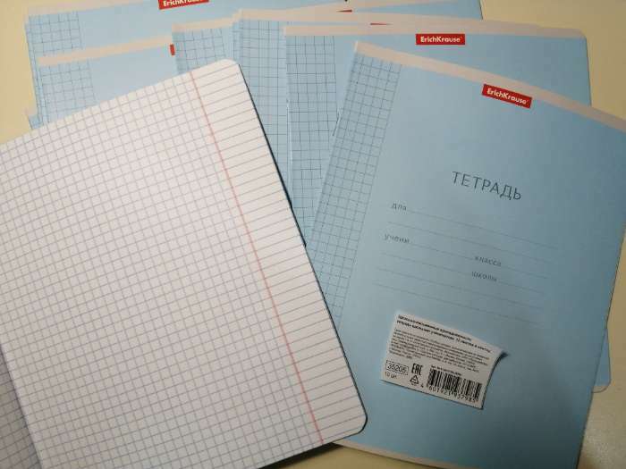 Фотография покупателя товара Тетрадь 12 листов в клетку ErichKrause "Классика с линовкой", обложка мелованный картон, МИКС (1 вид в спайке)