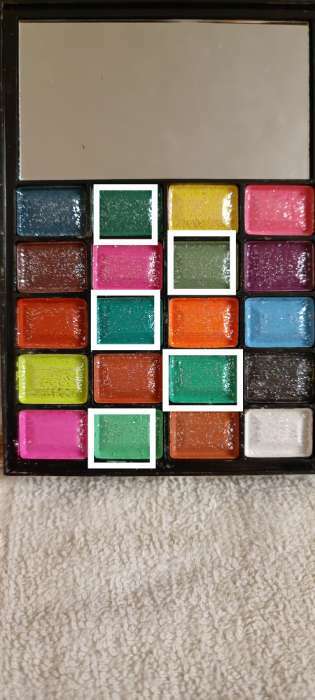 Фотография покупателя товара Палетка теней для век, 48 цветов, зеркало, аппликатор