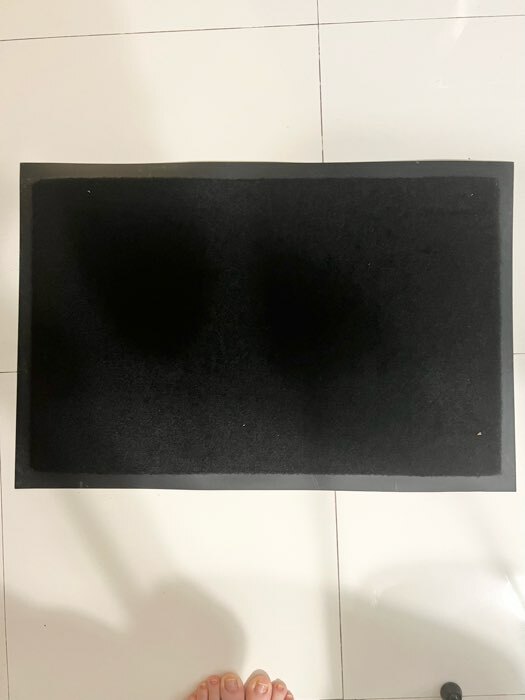 Фотография покупателя товара Коврик влаговпитывающий Tuff, 40×60 см, цвет чёрный - Фото 2