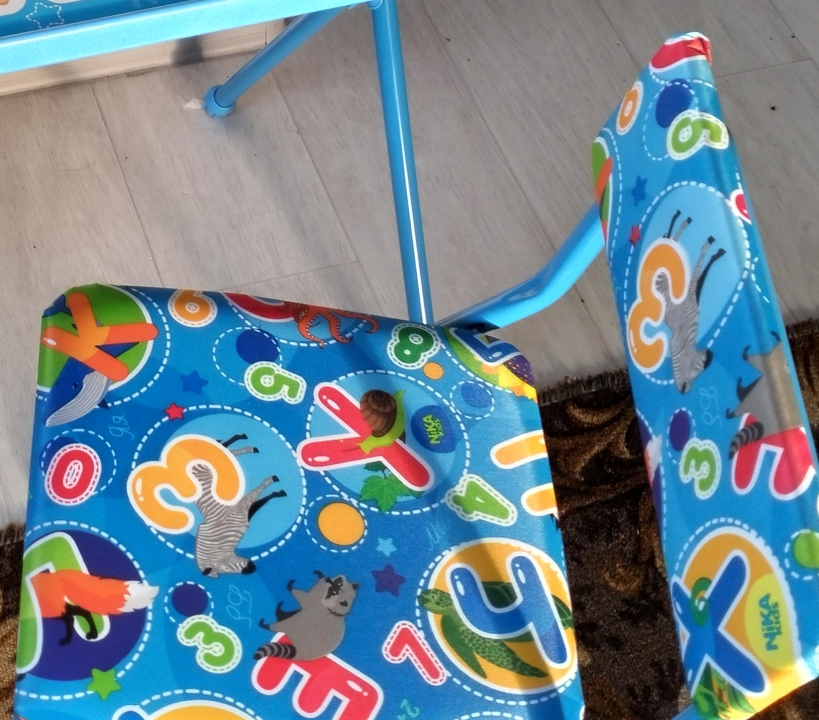 Фотография покупателя товара Комплект детской мебели «Познайка. Азбука» складной, цвета стула МИКС - Фото 5
