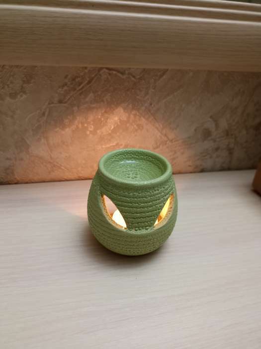 Фотография покупателя товара Аромалампа для эфирных масел «Ребристый шар», керамика, 7×7×7.5 см, МИКС - Фото 4