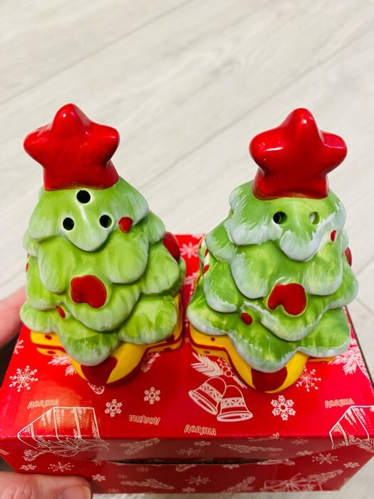 Фотография покупателя товара Набор для специй Доляна «Ёлочка», 2 шт: солонка, перечница, 6×5,5×8,5 см - Фото 5