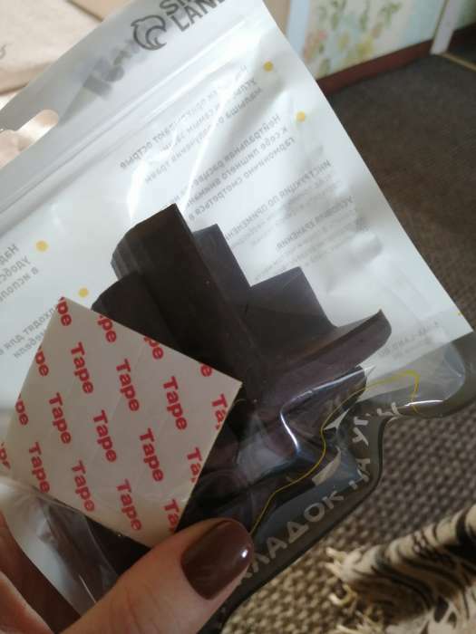 Фотография покупателя товара Набор защитных накладок на углы, 4 шт., цвет коричневый - Фото 5