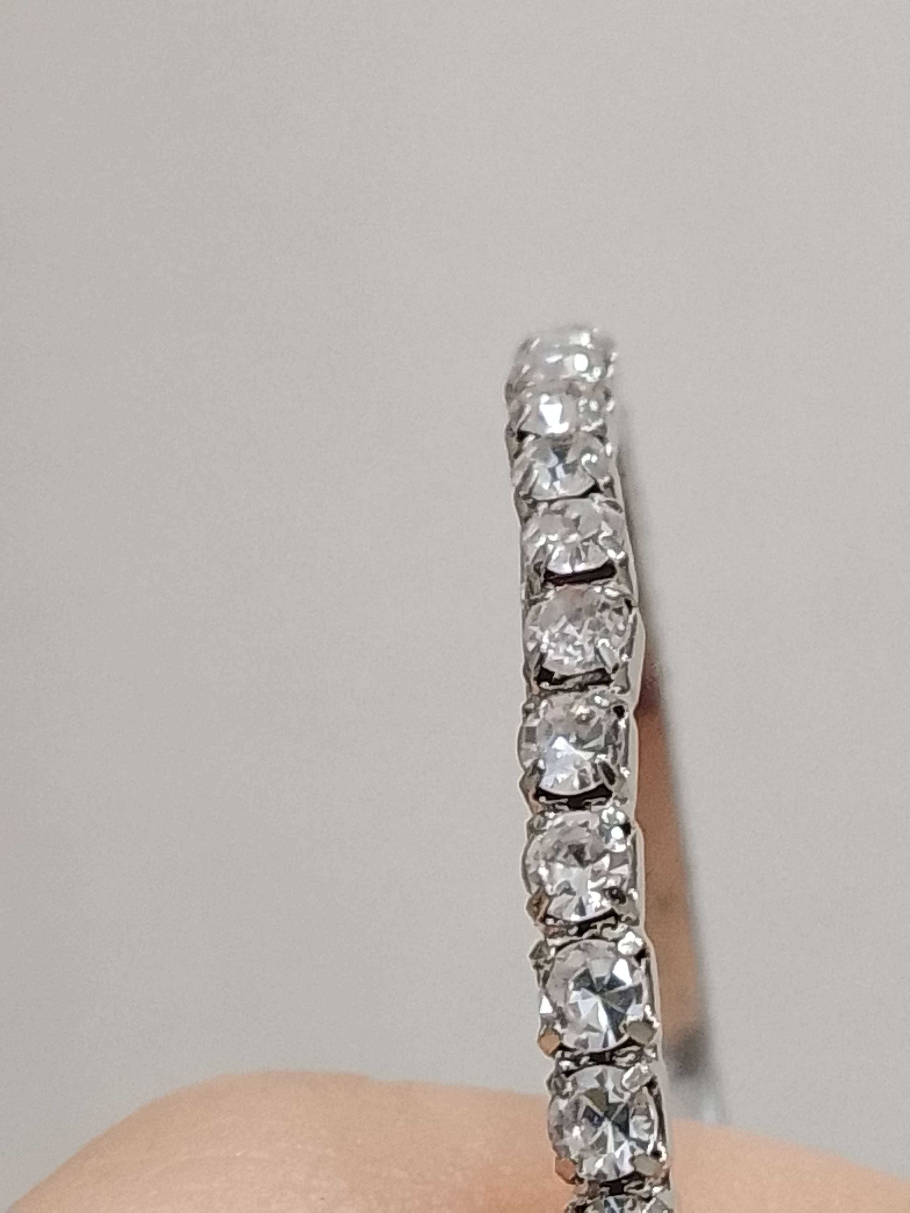 Фотография покупателя товара Серьги-кольца Princess дорожка, цвет белый в серебре, d=4 см - Фото 3