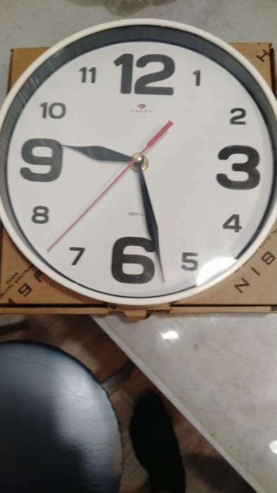 Фотография покупателя товара Часы настенные, интерьерные, бесшумные, d-19.5 см, белые - Фото 3