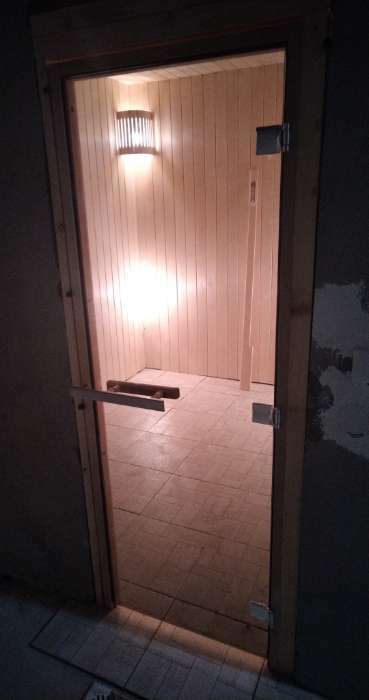 Фотография покупателя товара Дверь для бани и сауны «Графит», размер коробки 190 × 70 см, стекло 8 мм - Фото 2