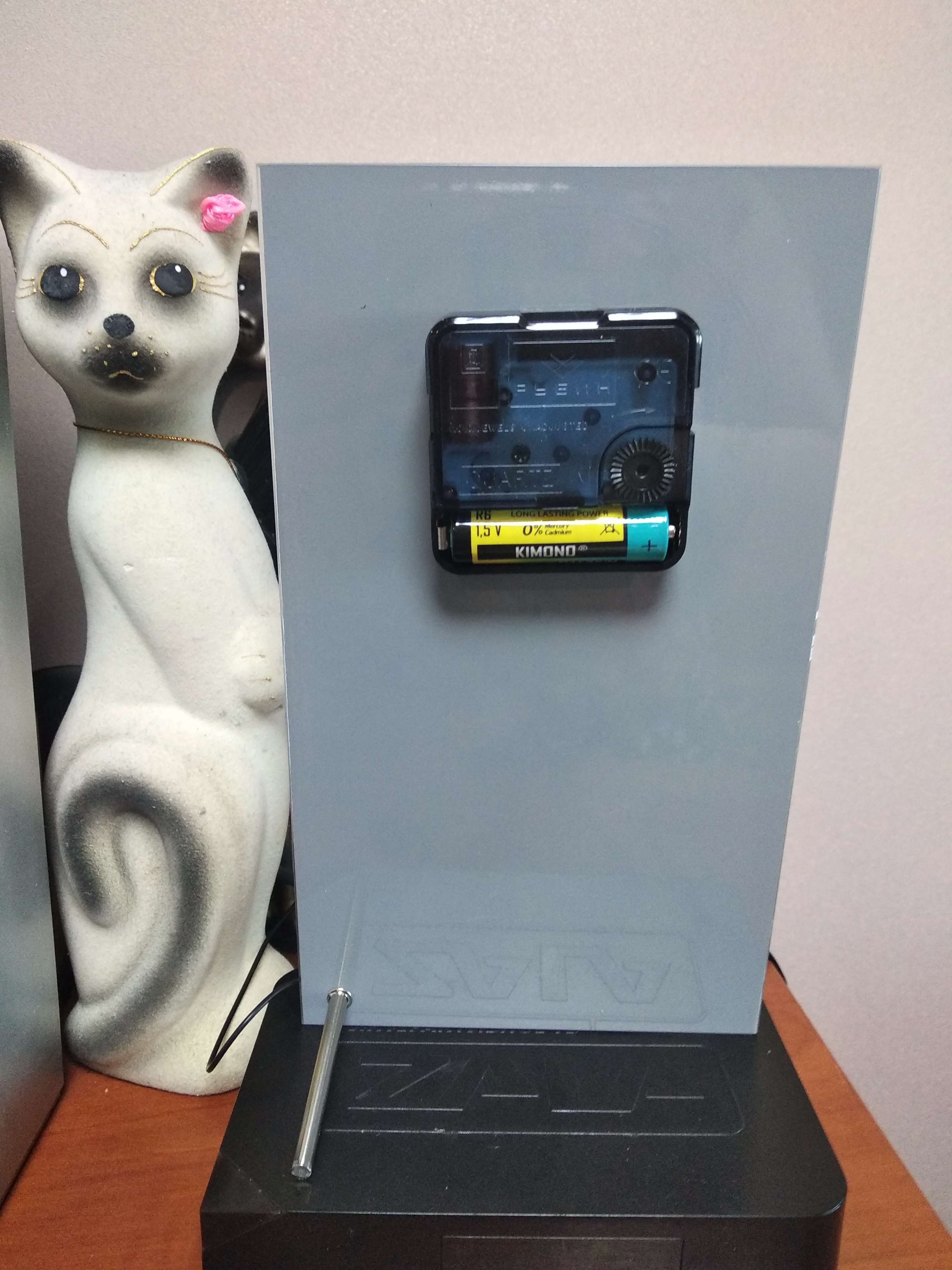 Фотография покупателя товара Часы настольные "Коты", бесшумные, 22 х 13 см