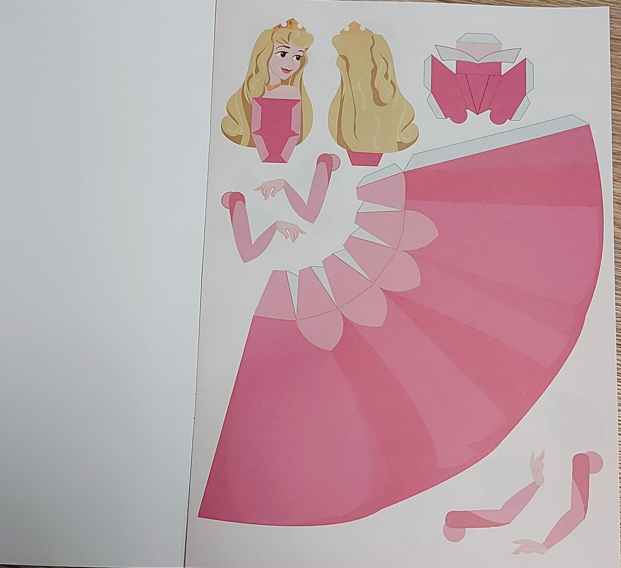 Фотография покупателя товара Объёмные аппликации «Бумажные принцессы», А4, 4 фигурки, Дисней - Фото 4