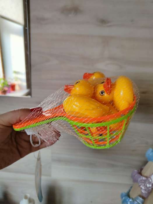 Фотография покупателя товара Набор игрушек для ванны «Рыбалка», 2 сачка, 5 уточек, Крошка - Фото 2