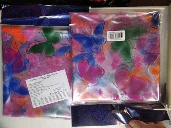 Фотография покупателя товара Скатерть без основы многоразовая «Бабочки», 110×120 см, цвет прозрачный - Фото 1