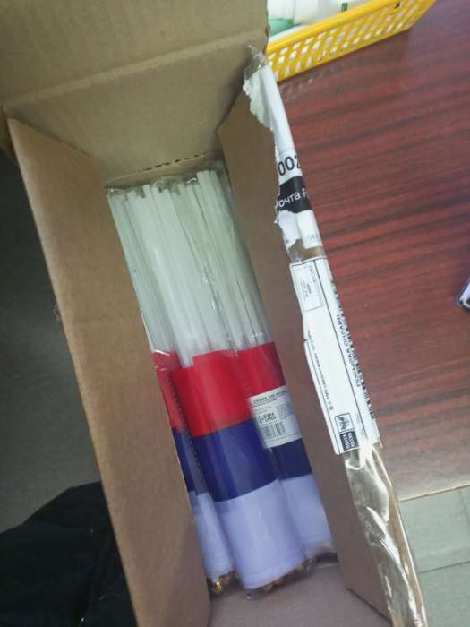 Фотография покупателя товара Флаг России, 14 х 21 см, шток 30 см, полиэфирный шёлк - Фото 2