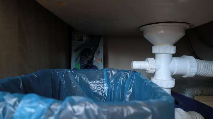 Фотография покупателя товара Контейнер для мусора «Твин», 25 л, цвет синий - Фото 2