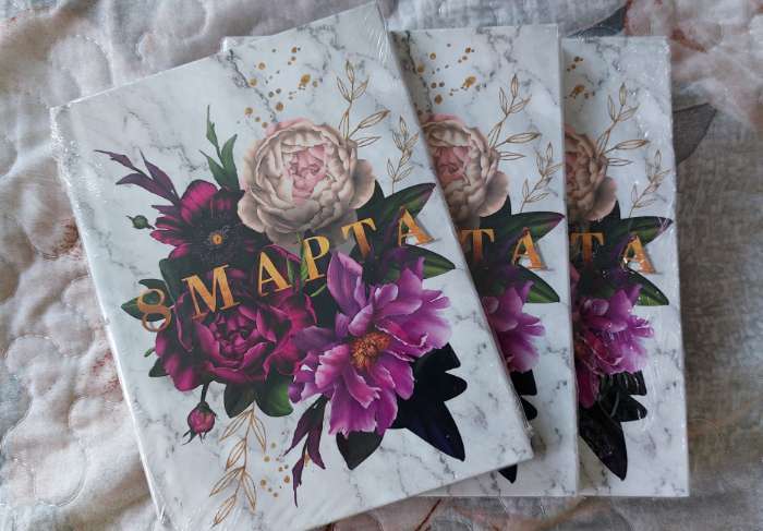 Фотография покупателя товара Блокнот «8 Марта цветы», А6, в твердой обложке, 40 листов - Фото 1