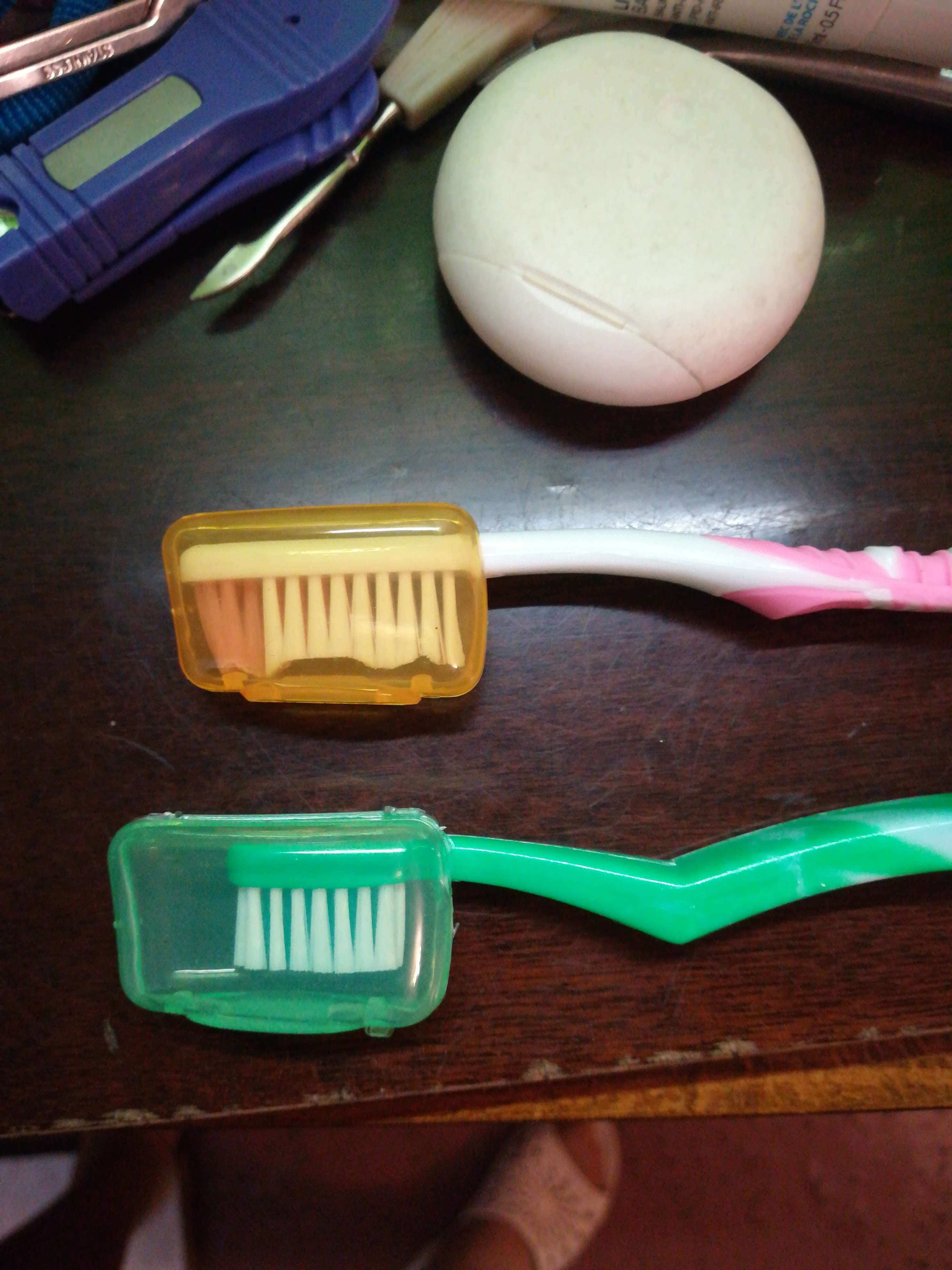 Фотография покупателя товара Набор футляров для зубной щётки, 5 шт, 4×2×1,7 см, пластик, цвет МИКС - Фото 5